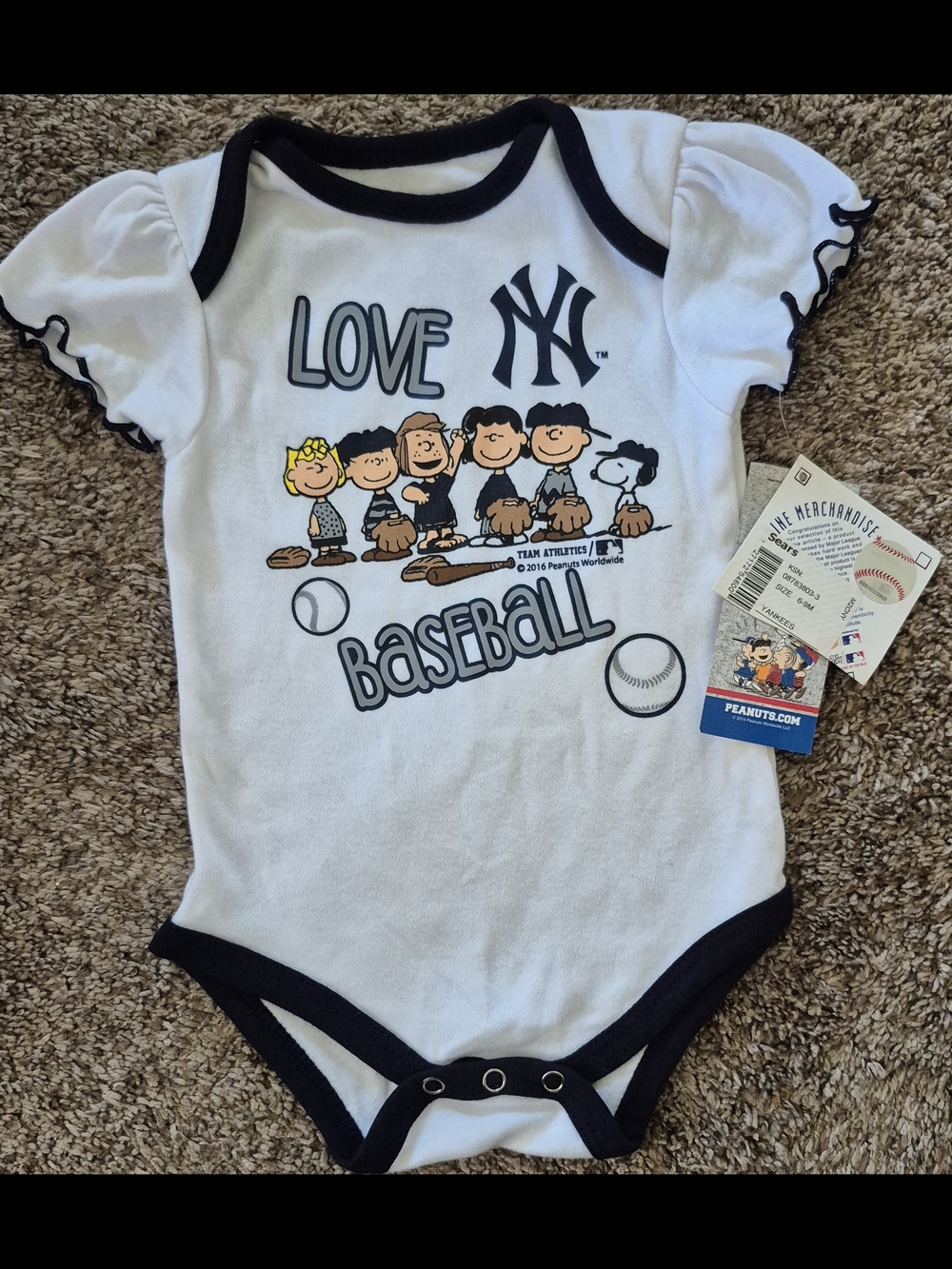Yankees New York MLB Peanuts White Navy 'Love Baseball' Bodysuit Baby Sears